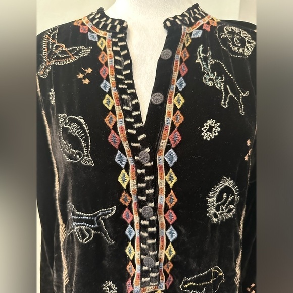 Johnny Was Biya Lyra Silk-blend Velvet Blouse In Black small - Picture 5 of 10